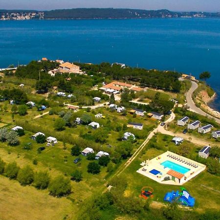 Camping Tikayan Felix De La Bastide Saint-Mitre-les-Remparts ภายนอก รูปภาพ