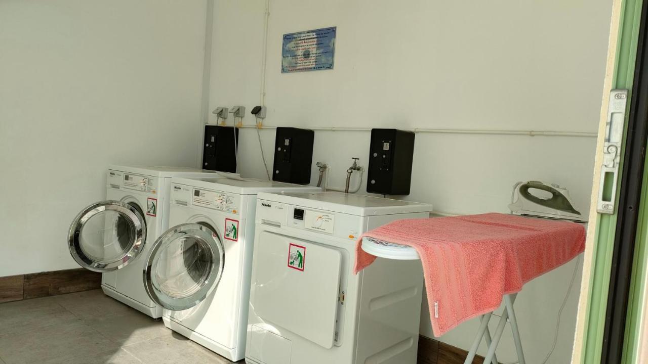 Camping Tikayan Felix De La Bastide Saint-Mitre-les-Remparts ภายนอก รูปภาพ