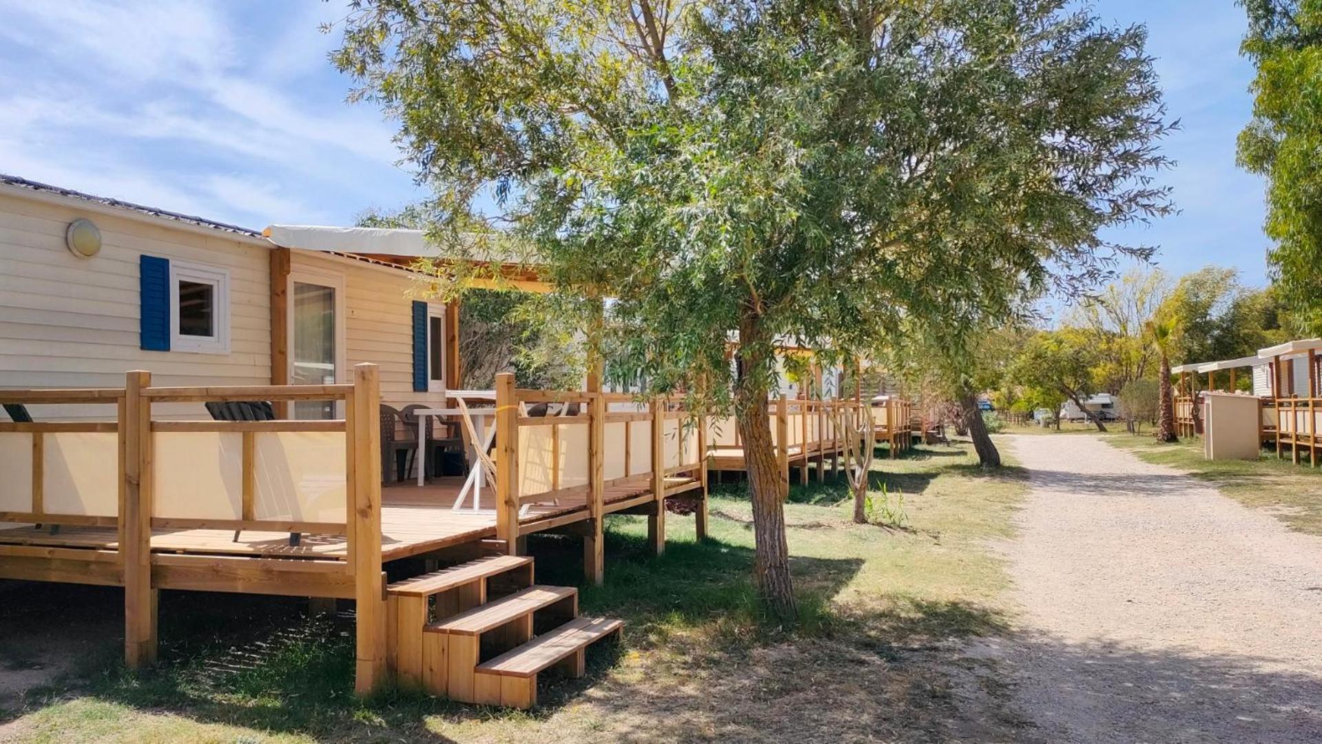 Camping Tikayan Felix De La Bastide Saint-Mitre-les-Remparts ภายนอก รูปภาพ